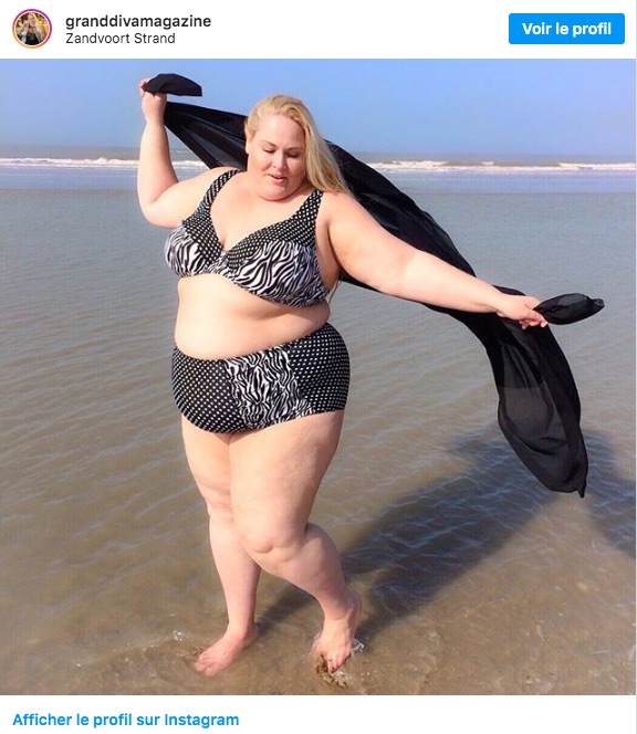 Anne Marie a le corps et la plage, elle a un beach body :)