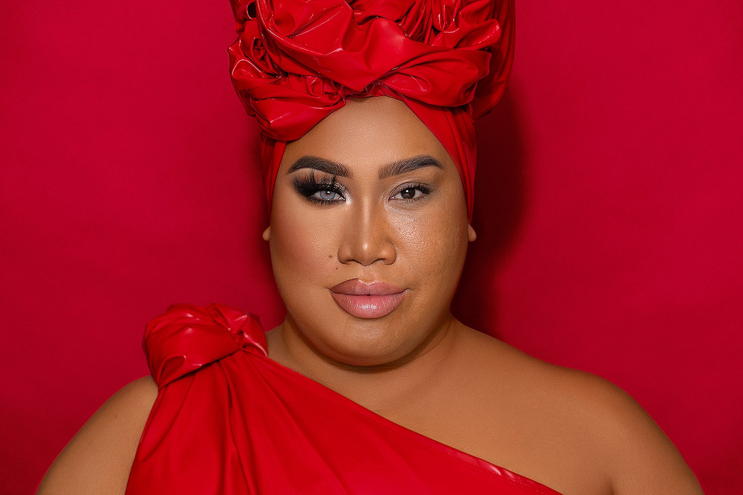 Patrick Starrr lance le Maquillage One size fits all – #onesizebeauty